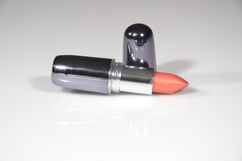 esthetique-GUILLAUMES-min_lipstick-273109